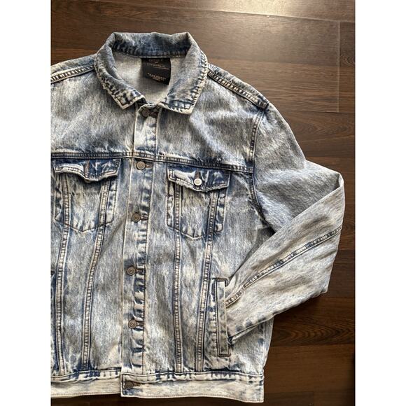 Forever 21 Alphonse Mucha Stained Glass Acid Wash Blue Jean Denim Jacket Mens M - Picture 5 of 9